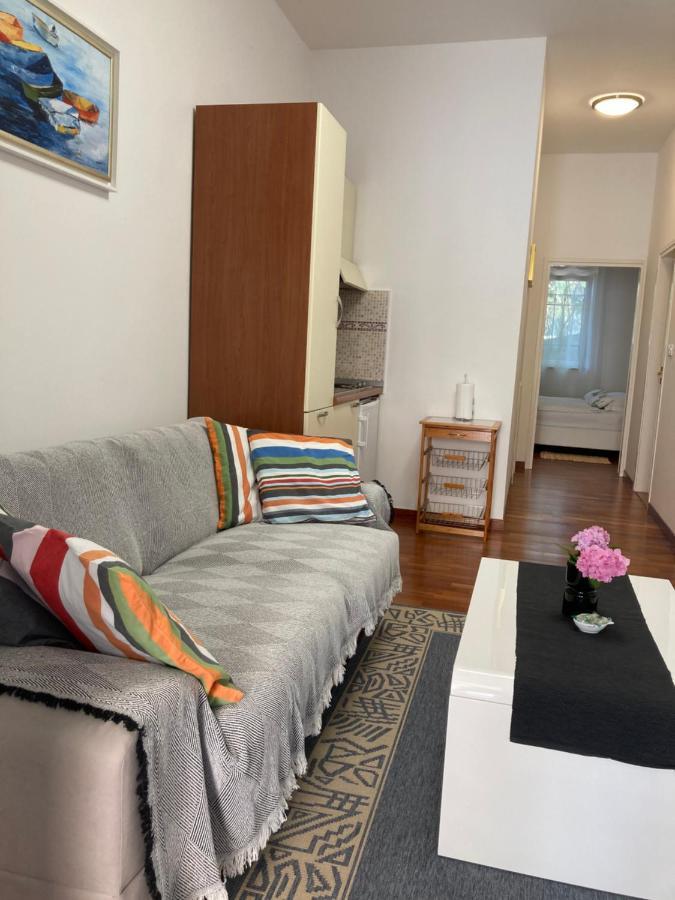 Goga Apartments พูลา ภายนอก รูปภาพ